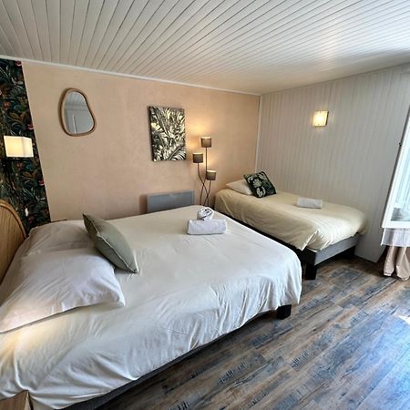 Hotel Du Levant Castellane Bagian luar foto