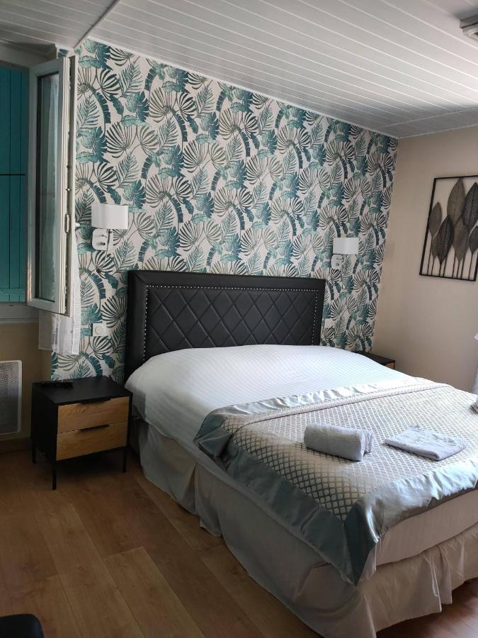 Hotel Du Levant Castellane Bagian luar foto