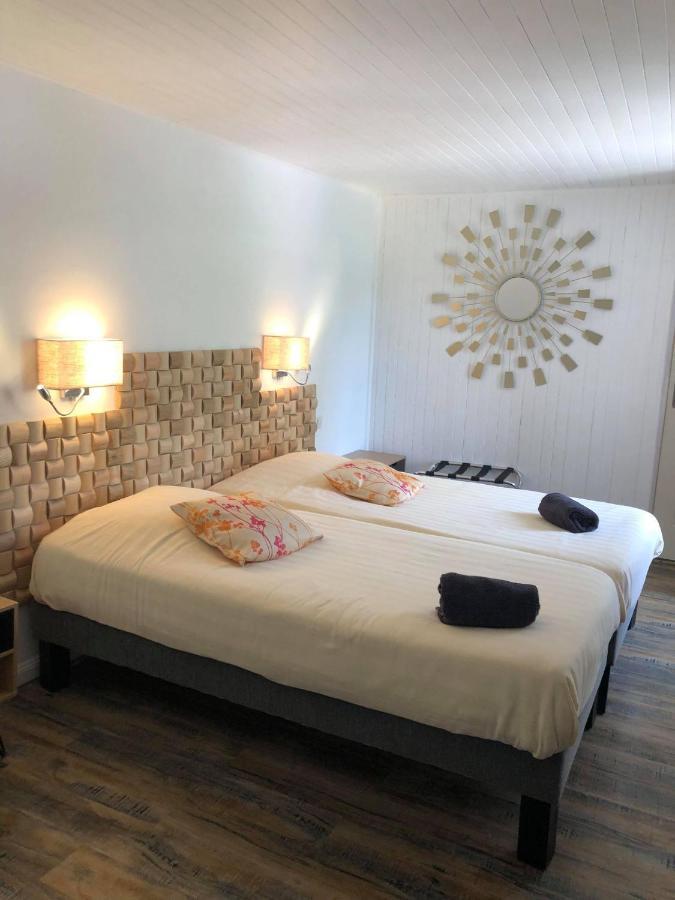 Hotel Du Levant Castellane Bagian luar foto