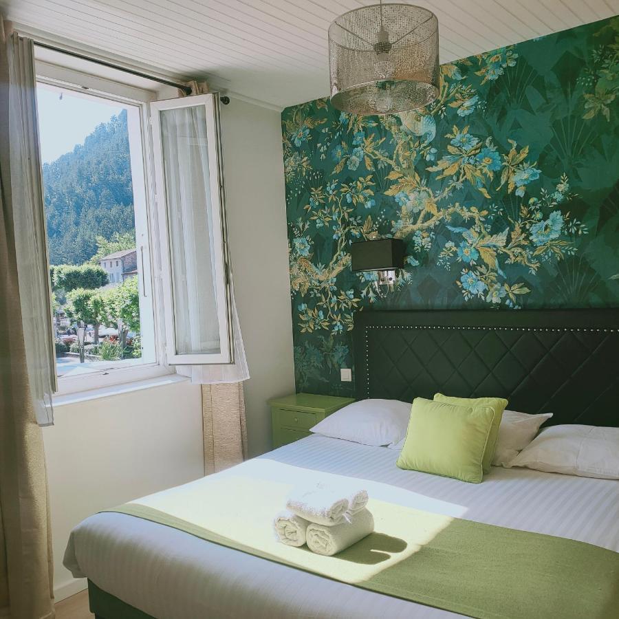 Hotel Du Levant Castellane Bagian luar foto