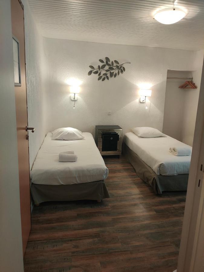 Hotel Du Levant Castellane Bagian luar foto