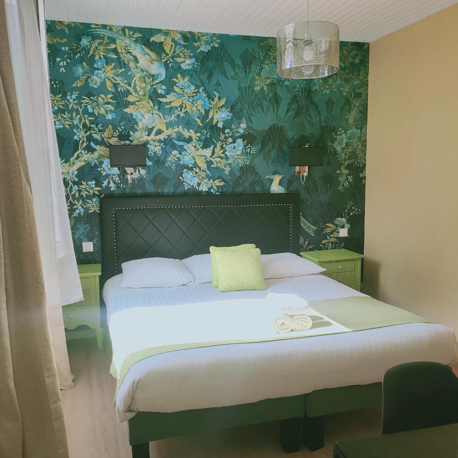 Hotel Du Levant Castellane Bagian luar foto