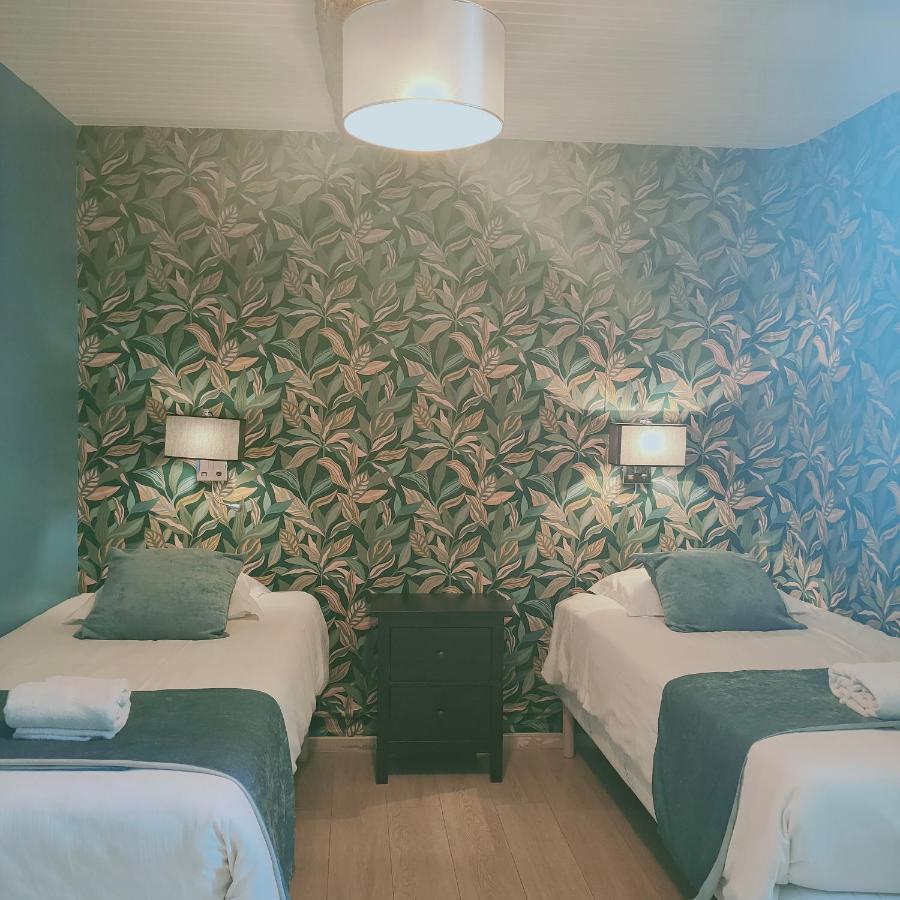 Hotel Du Levant Castellane Bagian luar foto